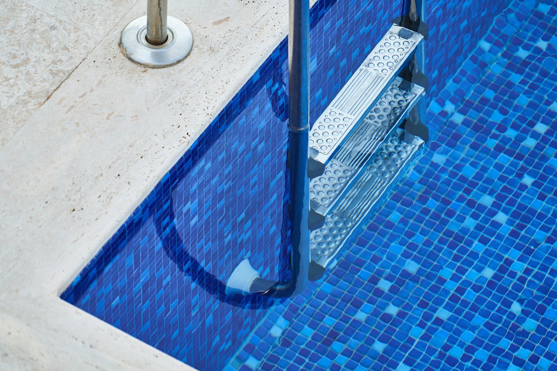 what chemicals should you use for your spa & pool?