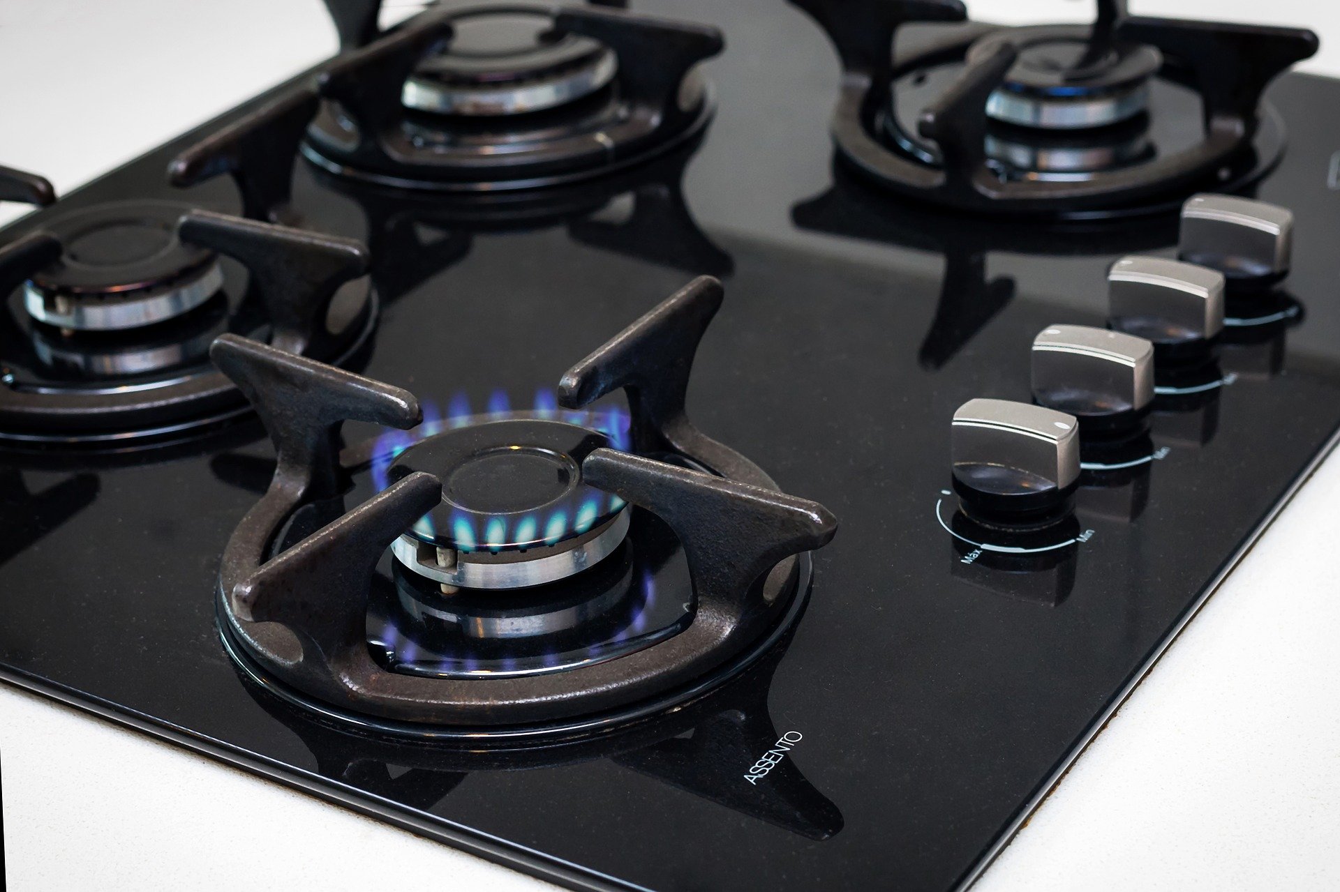 Make Your Stovetop Gleam with This Handy Guide on How to Clean Stove Burners 5 make your stovetop gleam with this handy guide on how to clean stove burners