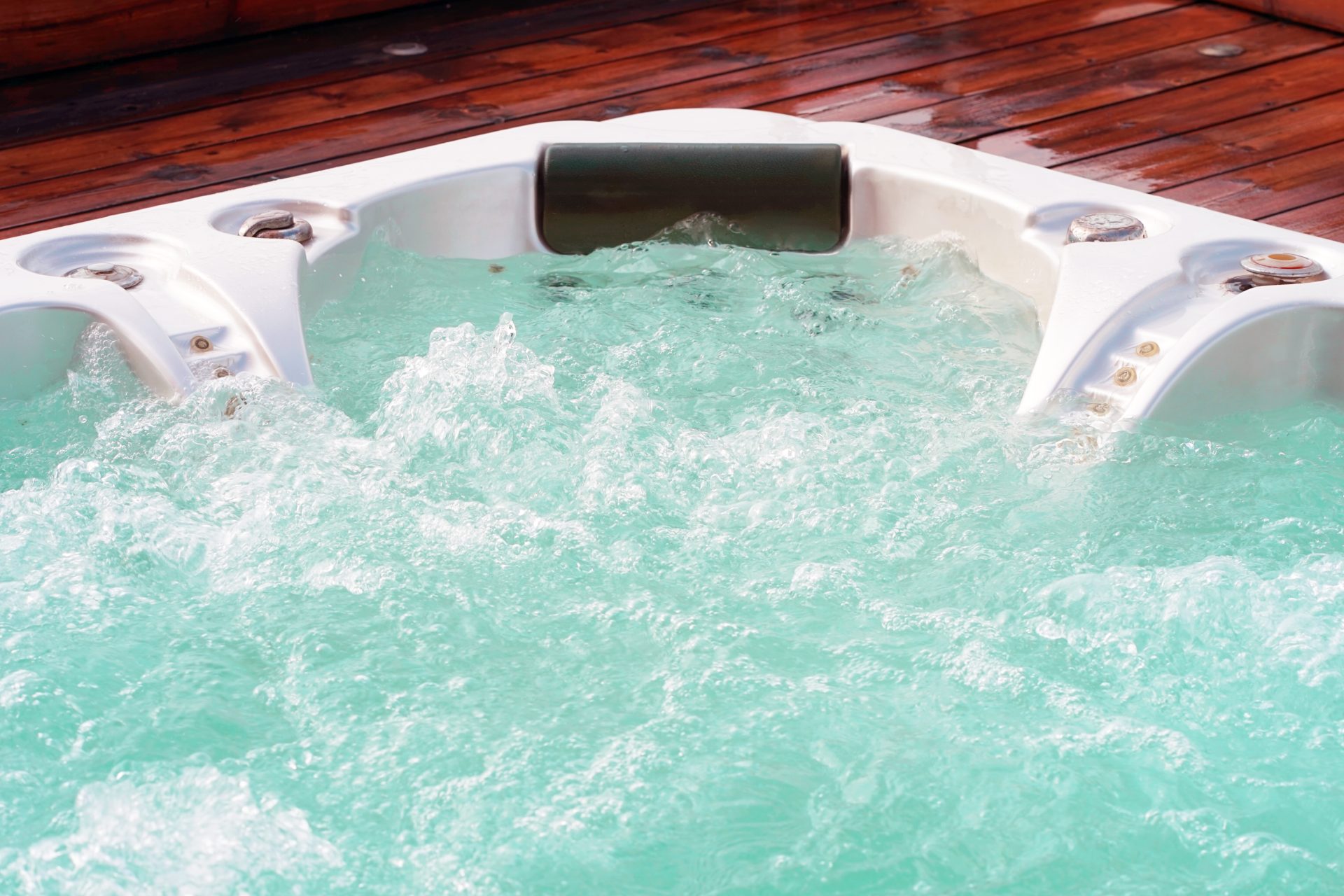how to get over cold and flu symptoms naturally with your hot tub