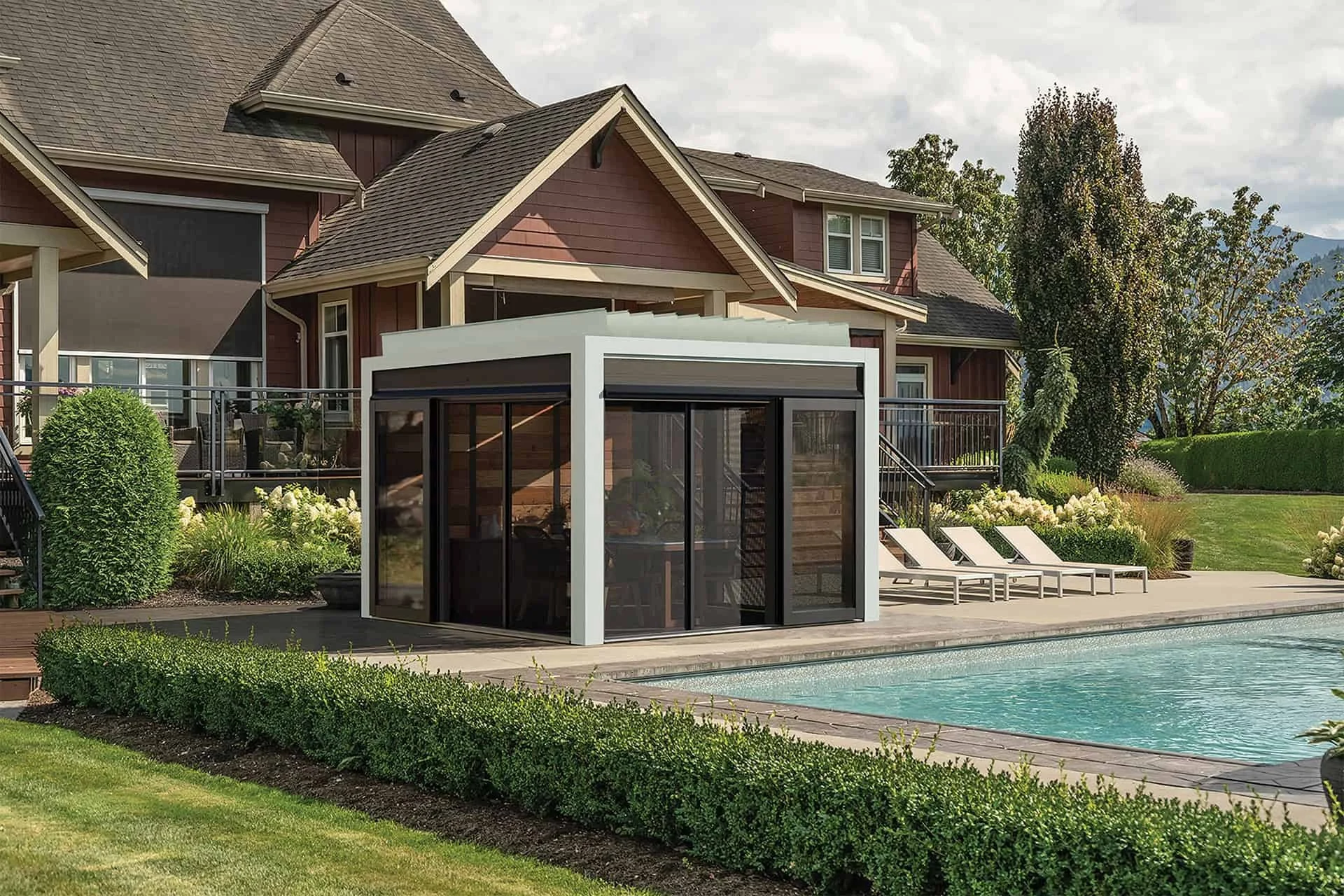 Stella Fully Enclosed2