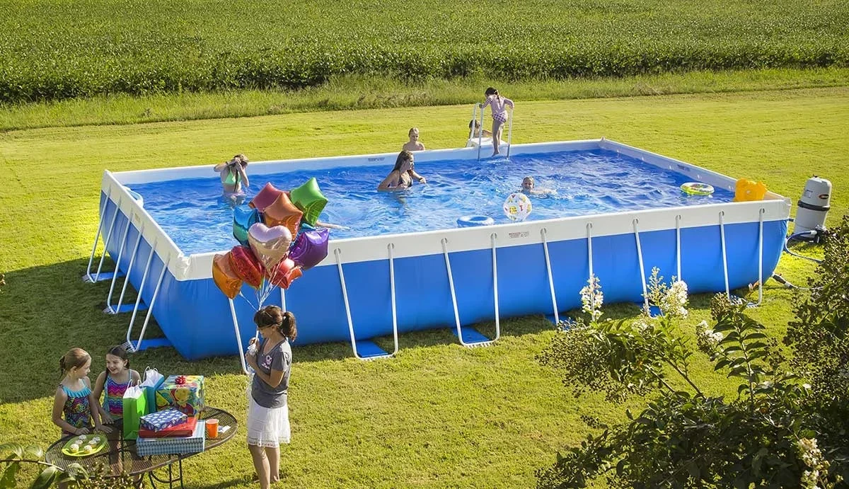 Superpool Yard